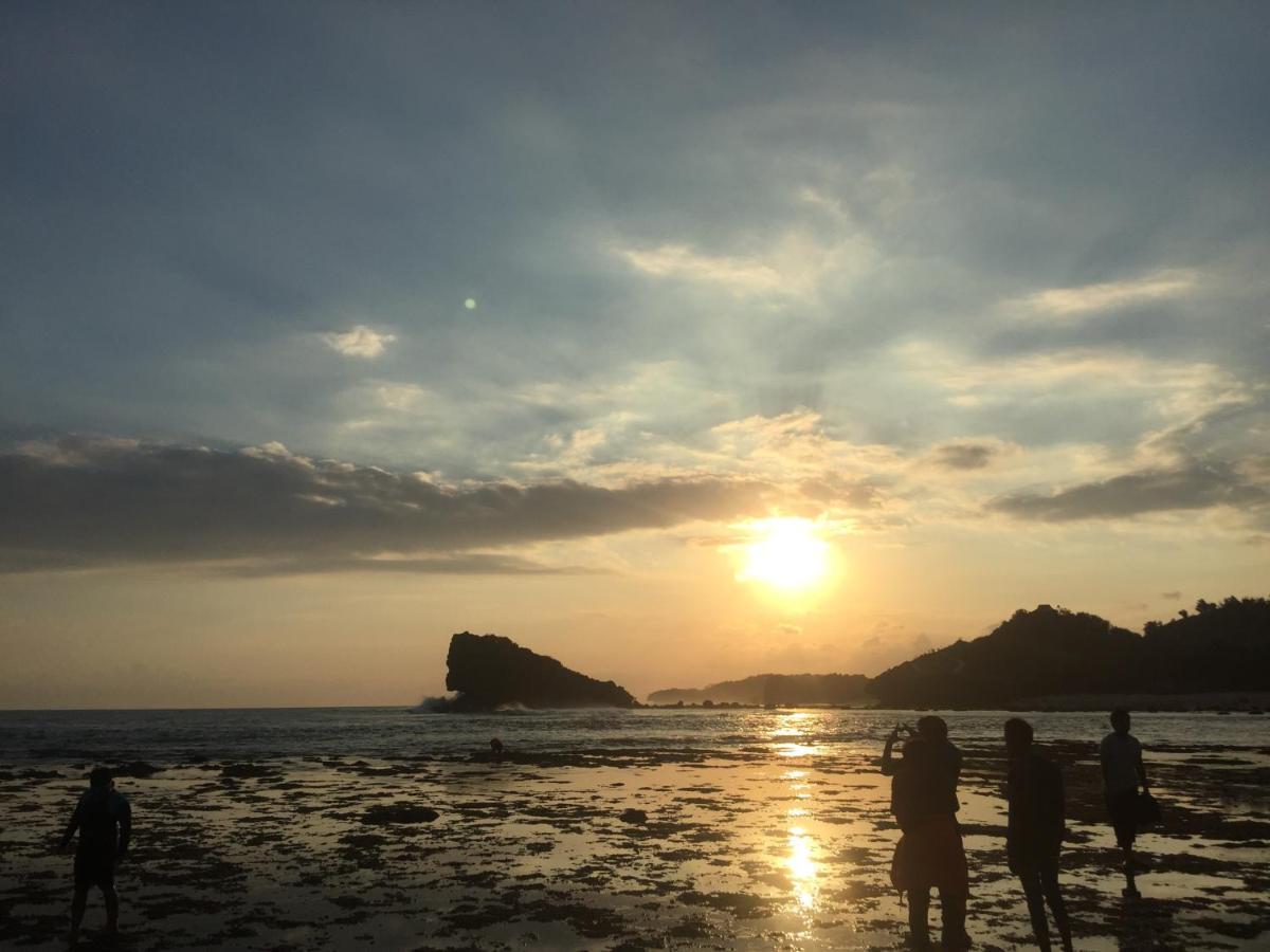 Watukarung Ristu Homestay Kalak Екстериор снимка