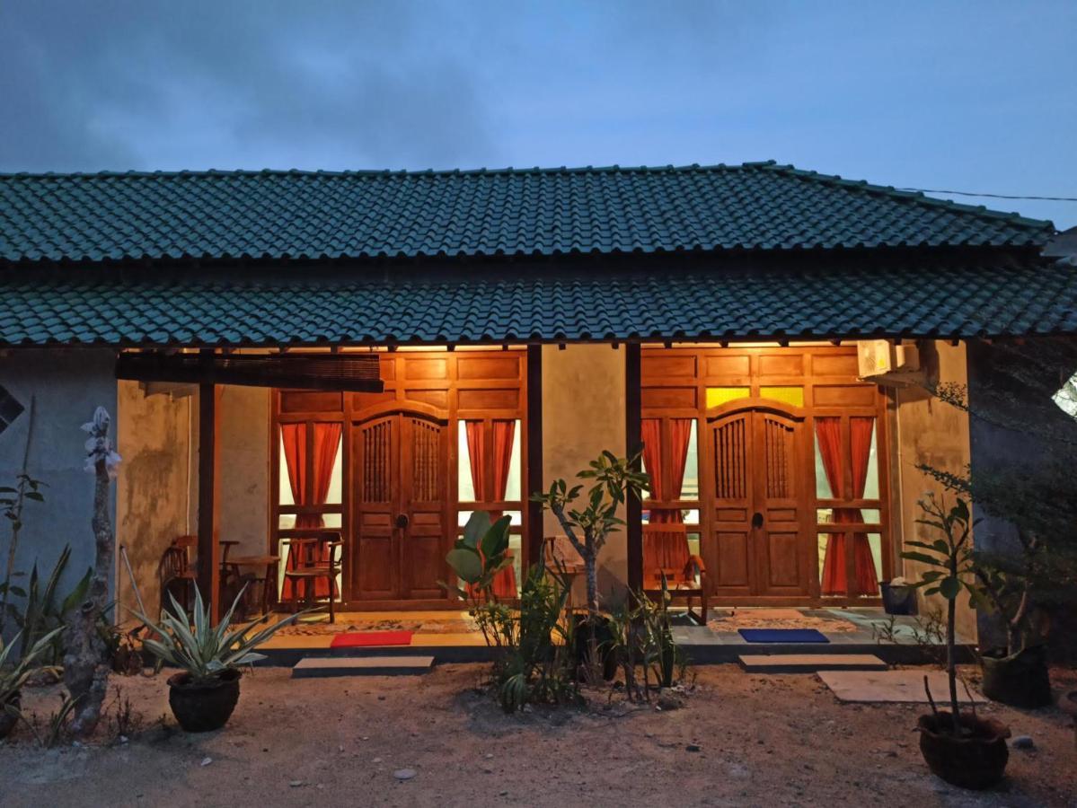 Watukarung Ristu Homestay Kalak Екстериор снимка